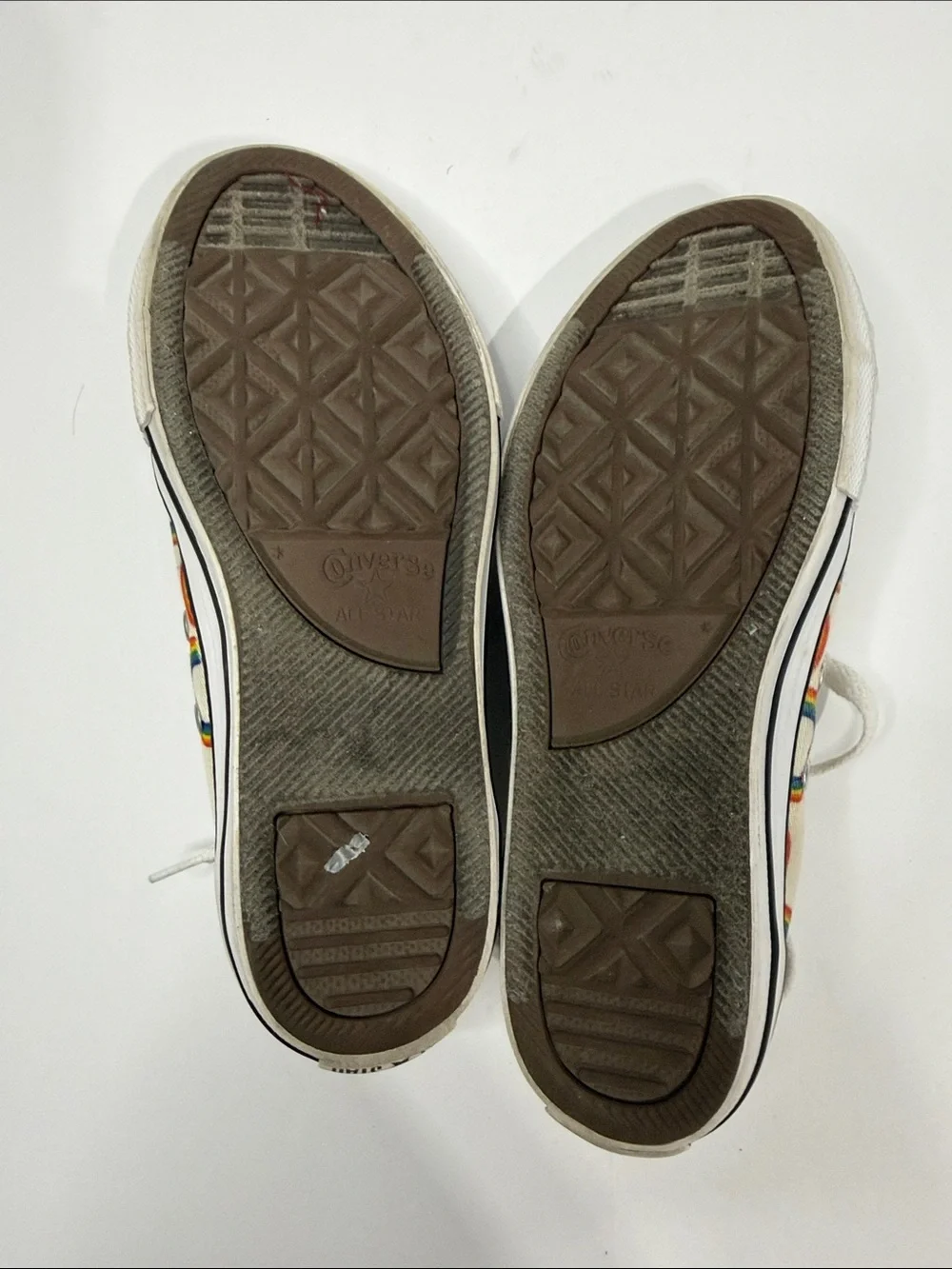 Converse Kids White Canvas Low-Top Sneakers with Rainbow Size 3